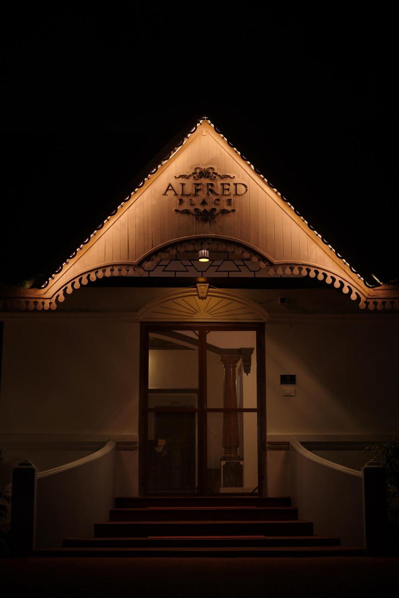 Alfred Place Kochi Kültér fotó